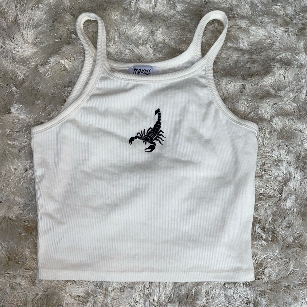Princess Polly Scorpion Crop Top: Women’s
